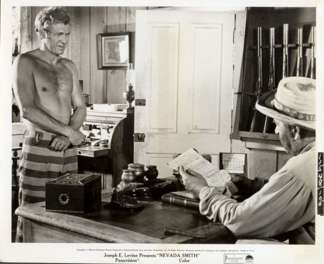 Max (McQueen) meets the 
prison warden (played by Howard Da Silva).